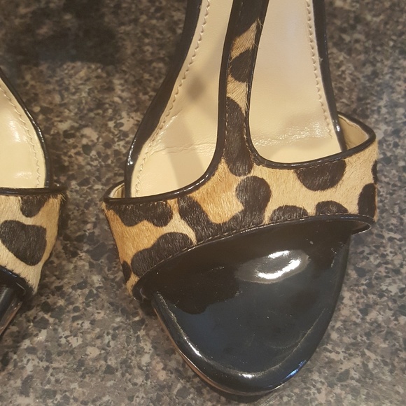 Shoe - Picture 2 of 4